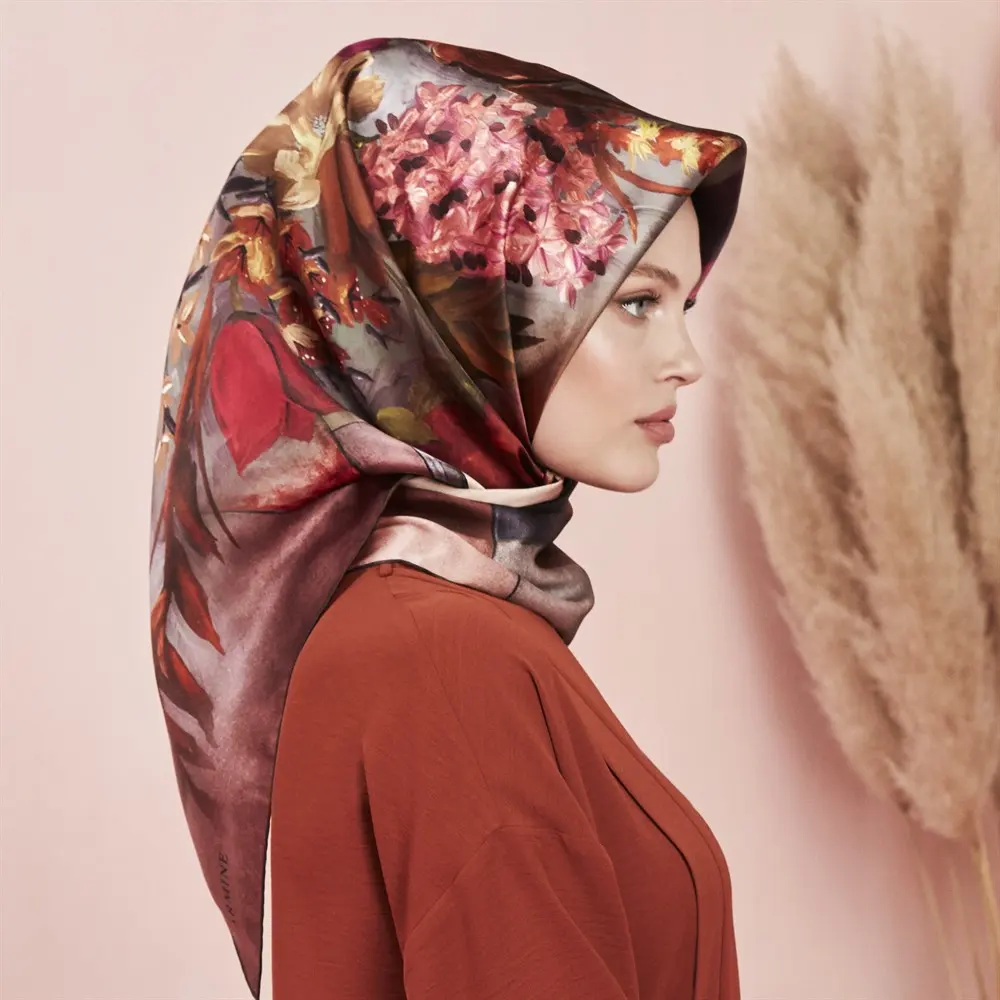 Foulard Hijab musulman pour femmes, écharpe en soie, carrée, personnalisée, imprimé numérique, collection