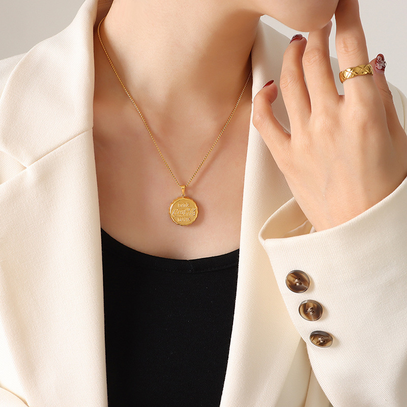 P489 Collana in oro 405 cm