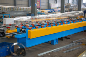 Rain Water Gutter Roll Forming <strong>Machine</strong> Rain Water Gutter Cleaning Guard Fabrication <strong>Machine</strong> Gutter <strong>Machine</strong> - Product Image 2