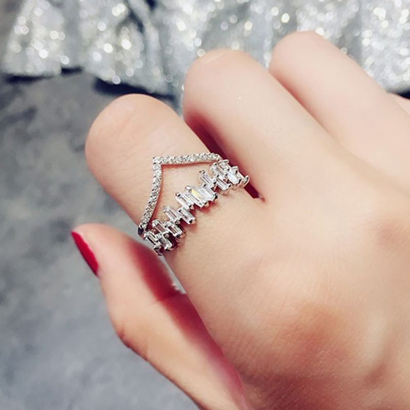 F881 white gold