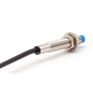 Interruptor de proximidad M8 Interruptor de sensor de proximidad serie Interruptor de proximidad inductivo de tipo no empotrado NPN PNP NO NC - Product Image 3