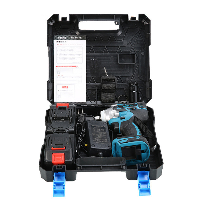 Clé sans balais, deux batteries, un chargeur
