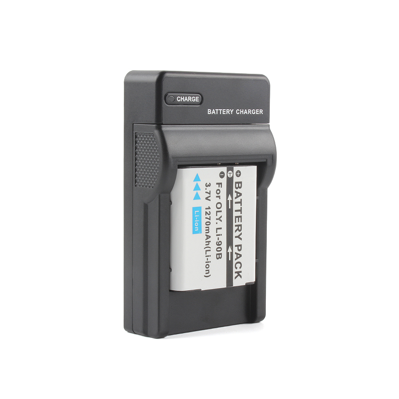 une batterie + un chargeur