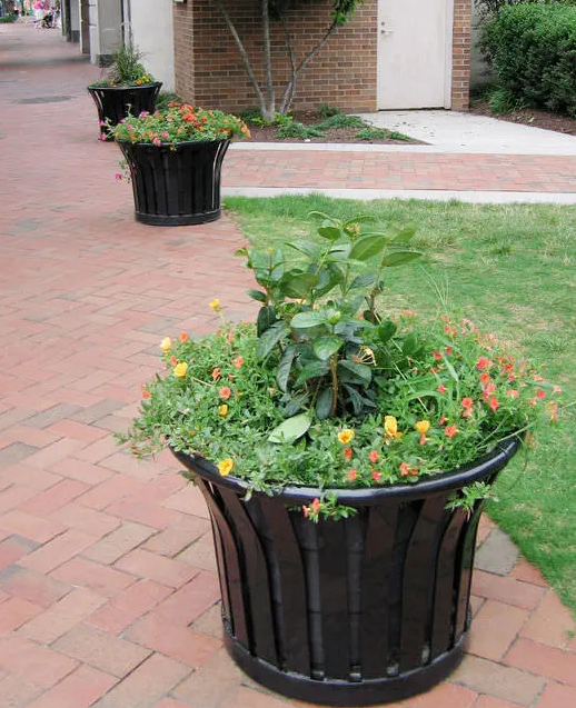 Outdoor street park steel Decorative Iron Flower Pots Business  round Iron black Garden Pots Planters