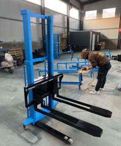 Best Quality Promotional Stacker 3000kg Stacker Small <strong>Loading</strong> <strong>and</strong> <strong>Unloading</strong> Truck Hand Push Forklift <strong>Lift</strong> - Product Image 4