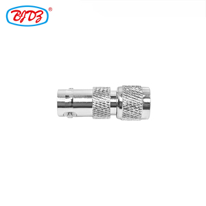 Fábrica diretamente material de bronze BNC fêmea Jack para mini UHF macho plug RF conector conversor RF coaxial adaptador em estoque