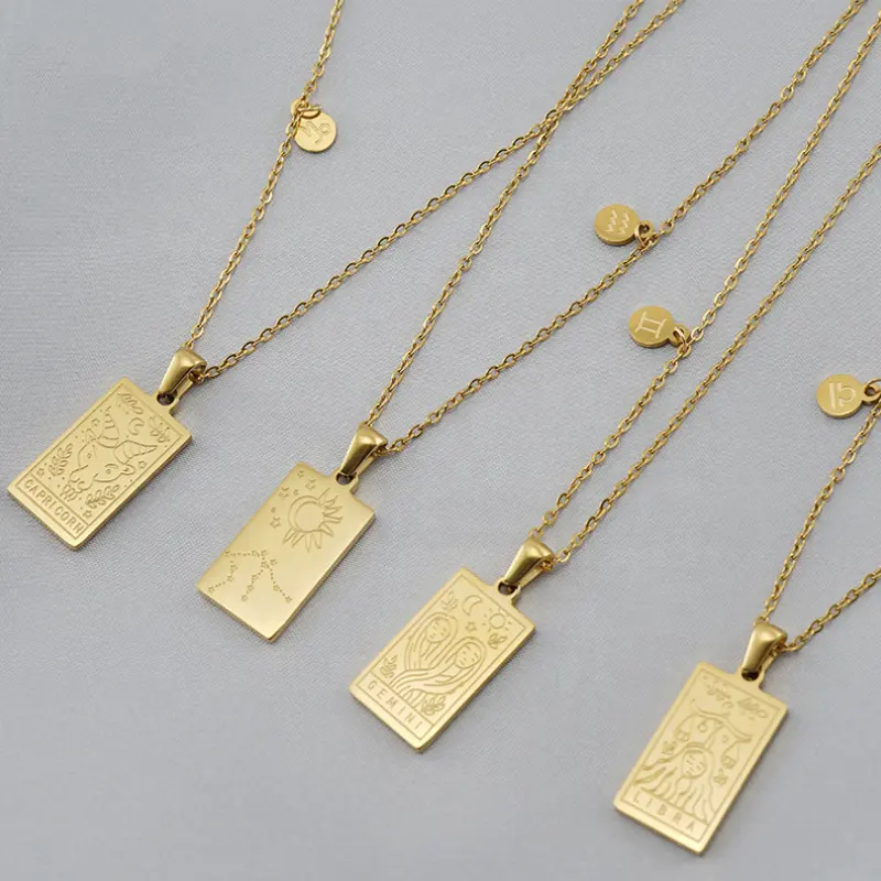 Collana dello zodiaco della carta dei tarocchi delle donne collana con ciondolo del segno zodiacale dell'oroscopo quadrato impermeabile in oro a doppia faccia in acciaio inossidabile