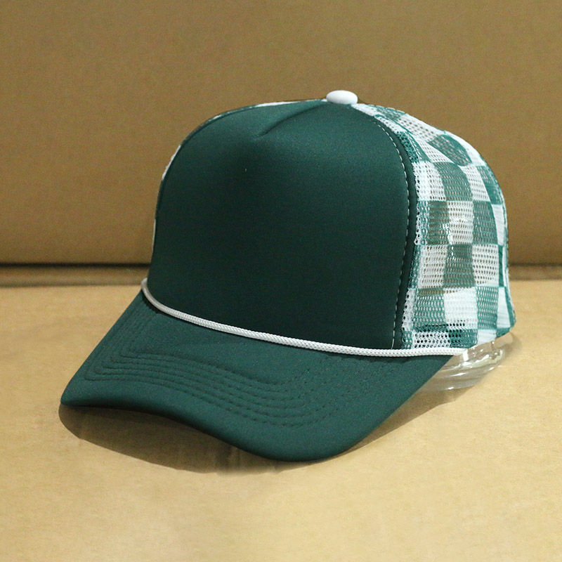 verde negruzco