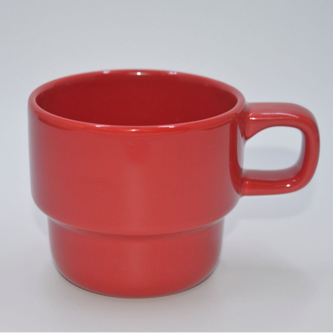 Gran taza desnuda roja