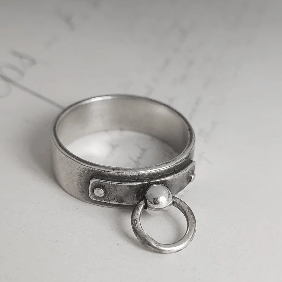old silver Tj-1905 love guardian ring