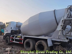 Hino 700 3.5 M3 Mobile Self Loading Concrete <strong>Mixer</strong> Truck/ <strong>Japan</strong> Made Used Hino 700 Concrete <strong>Mixer</strong> with Good Engine for Sale - Product Image 5