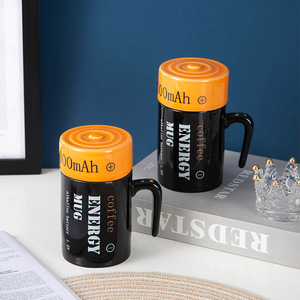 面白いコーヒーカップMugSバッテリー形状セラミック3Dマグカバー付き