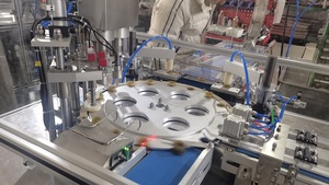 Robot Industrial Montaje de cubierta automática Automatización Sistema de control de robot de soldadura automática de acero inoxidable - Product Image 6