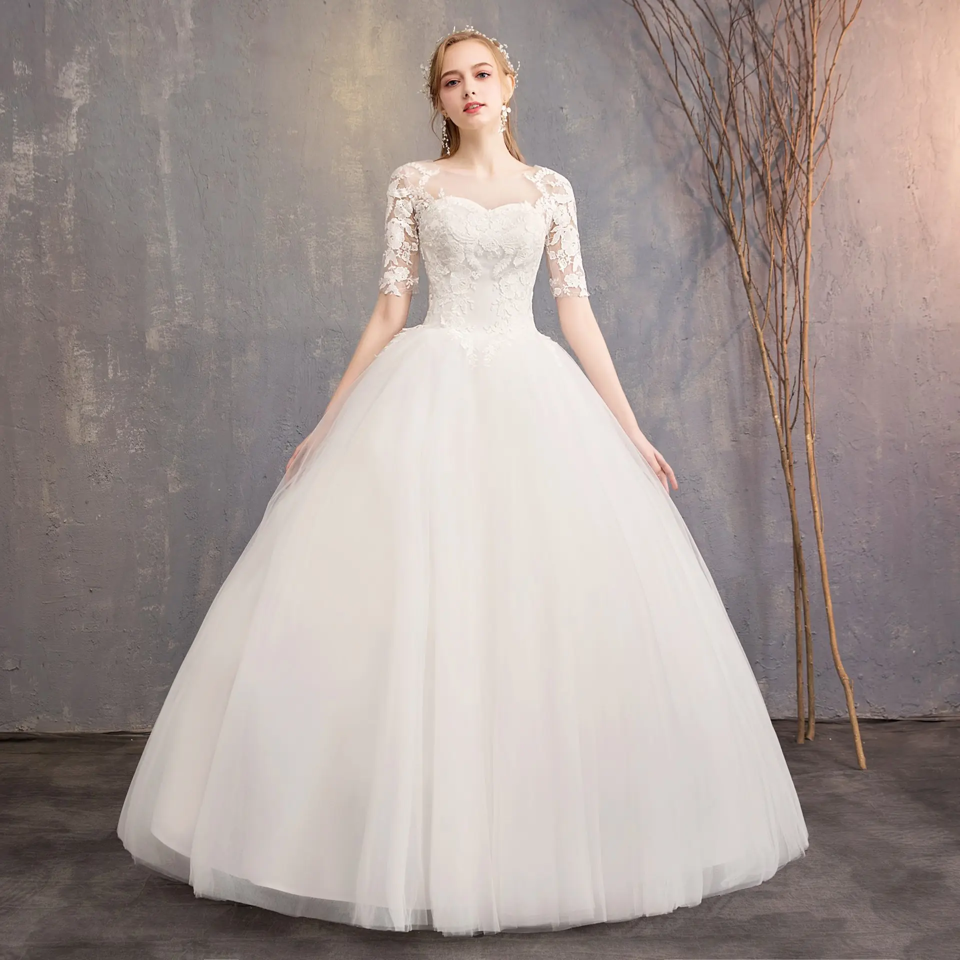 Abito da sposa a coda lunga da donna abito da ballo abito da sposa in pizzo di lusso con lucentezza estrema abiti da sposa ricamati da damigella d'onore