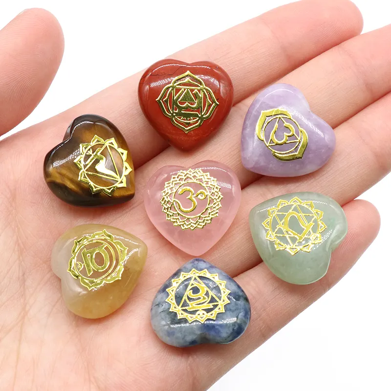Commercio all'ingrosso naturale amore a forma di cuore pietre preziose di cristallo artigianato Set ornamento per la decorazione domestica regalo