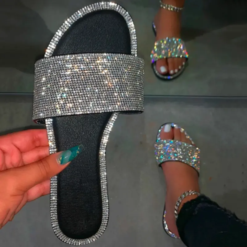 2021 Neue Sandalen Soft Slides Weibliche Sandalen Bling Glitter Damen Trendy Damen Sommer Damen Diamant Strass Hausschuhe