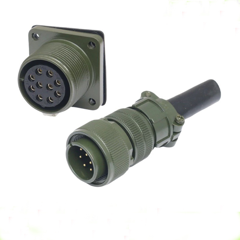 Reverse female socket