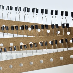 Bộ lọc điện dung ba thiết bị đầu cuối và bộ lọc ức chế tiếng ồn EMI được sản xuất từ nguồn tại Trung Quốc - Product Image 4