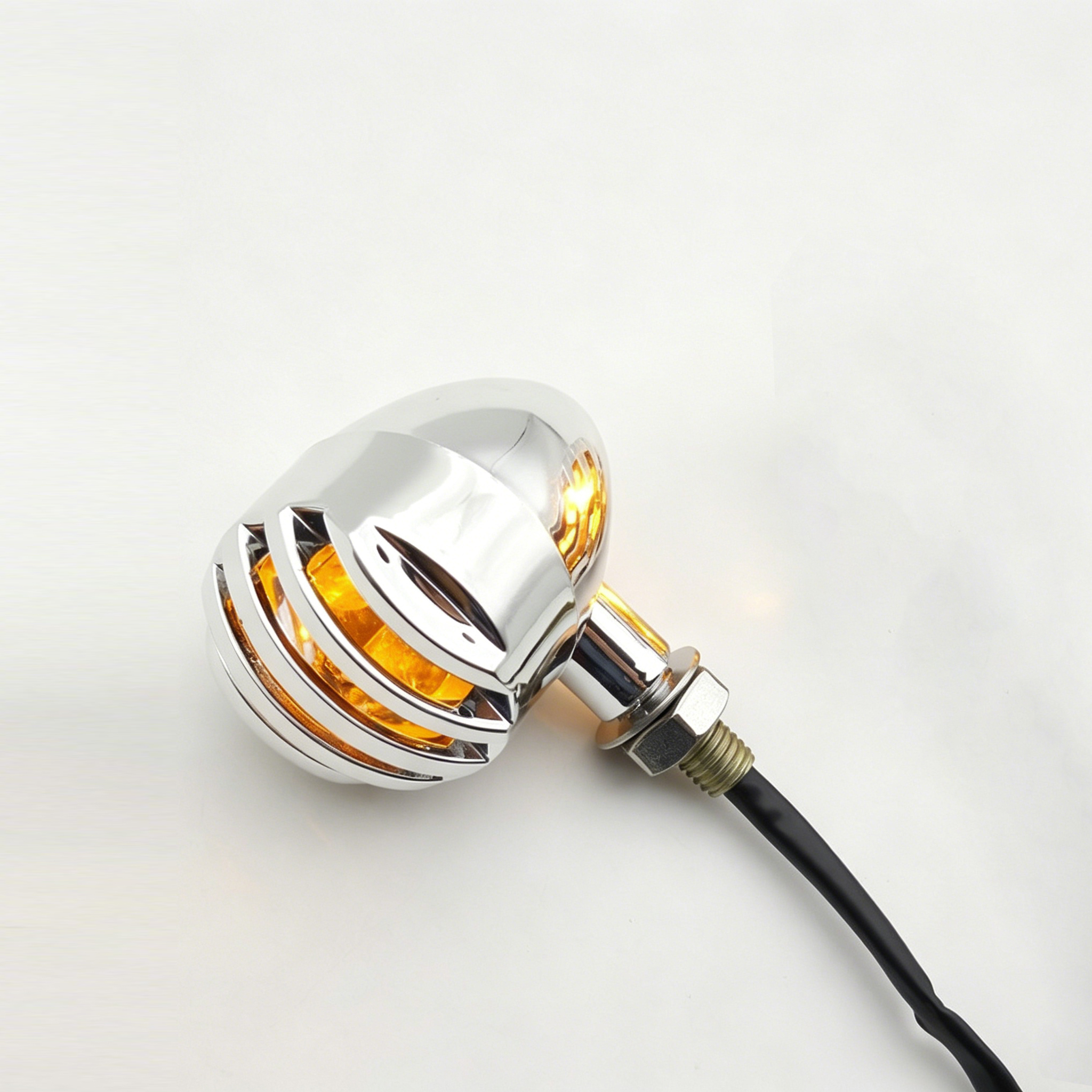 Boîtier argenté + lentille jaune + ampoule (2 fils)