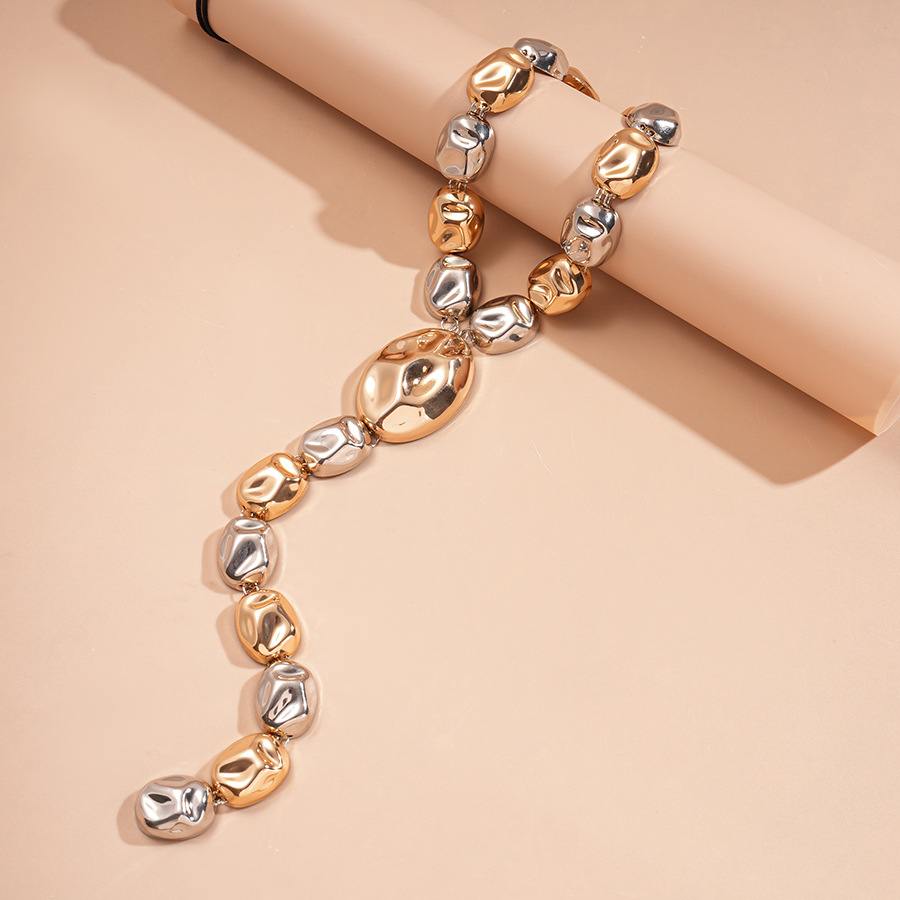 3 colliers-or-argent