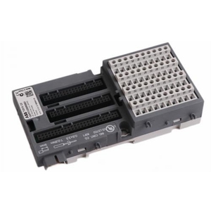 Transmisor de temperatura TU515 de alta precisión con entradas de sensor dual para monitoreo y control de procesos industriales - Product Image 1