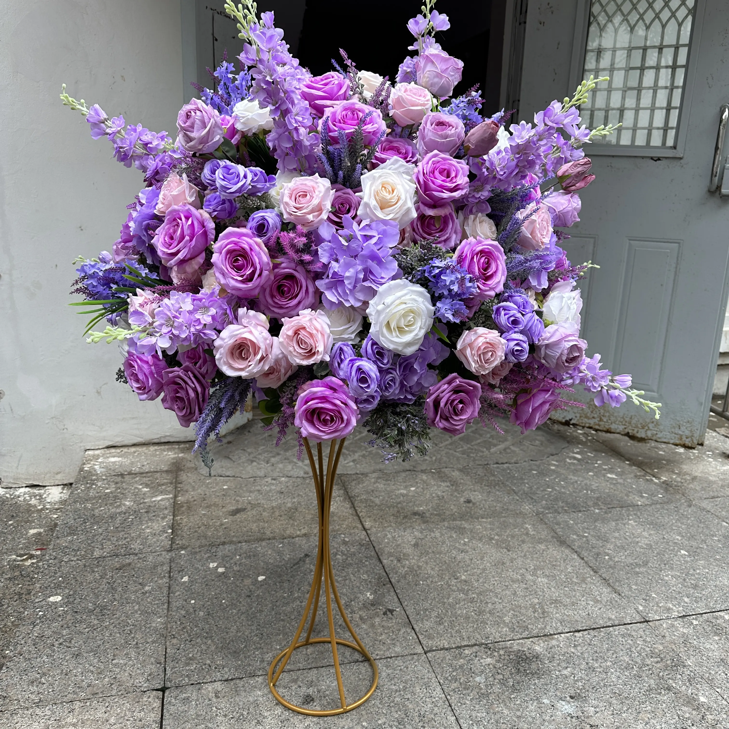 IFG Boda decorativa Regalo artificial 60cm Bola de arreglo floral púrpura
