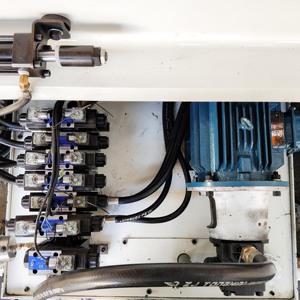 Cxxy <span class=keywords><strong>12</strong></span> 3 אינץ 'd38 5a cnc צינור כיפוף המכונה צינור צינור בנדר צינור כיפוף המכונה עבור רהיט מתיז