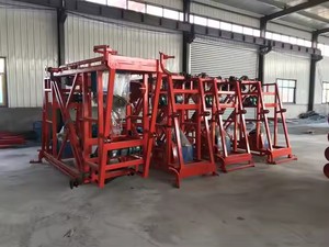 Transportador de cargador móvil de uso múltiple para apilar, cargar y descargar a varias alturas