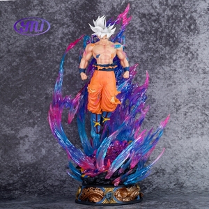 XM Saiya adam GK ücretsiz aşırı çalışma Goku Action Figure üç kafa oyma sahne modeli oyuncaklar yanmıyor kutulu