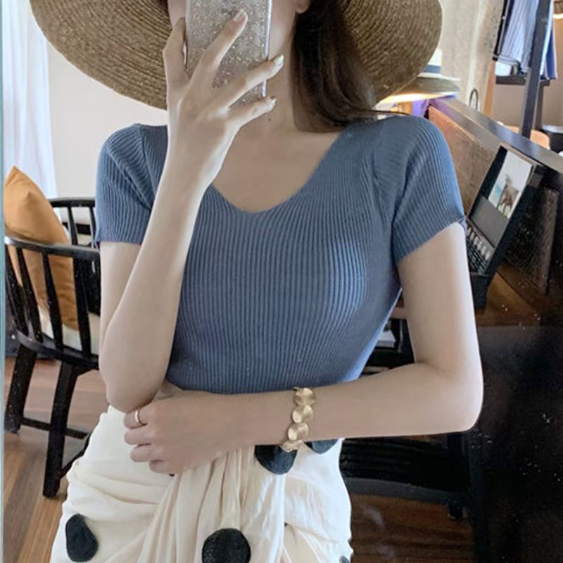 สีฟ้า