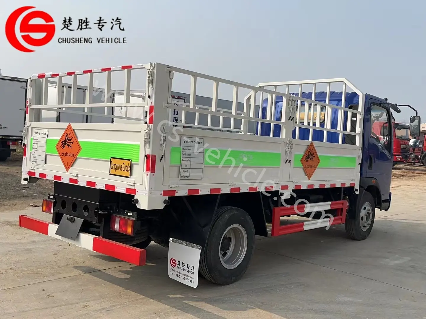 HOWO 4x2 Xi lanh khí vận chuyển xe nguy hiểm sản phẩm giao hàng mini xe tải chở hàng