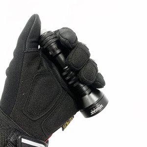 Manker MC12 II taktik el feneri USB tipi-c şarj edilebilir 18650 pil beyaz yeşil kırmızı ışık - Product Image 2