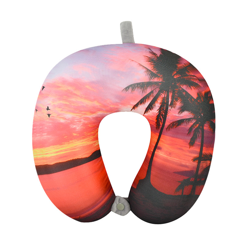 Coucher de soleil sur la plage rouge orange