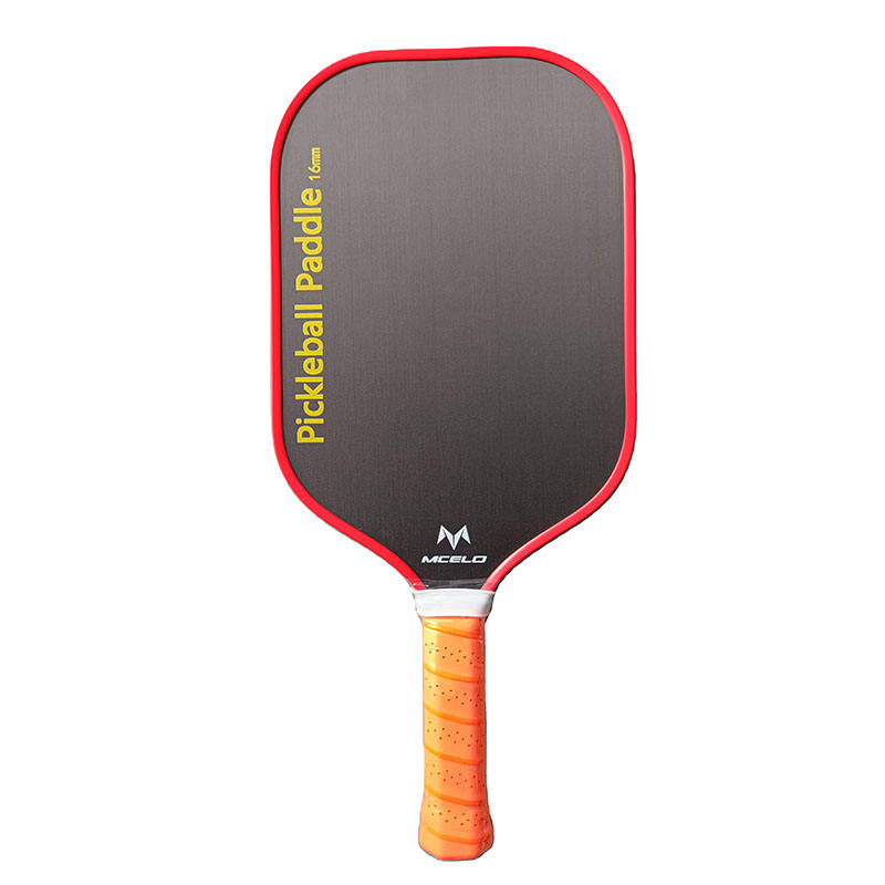 สีแดงเข้ม