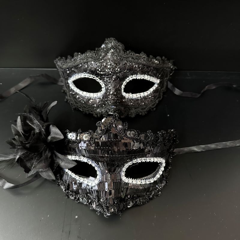 Side flower melon seed sequin + dragon pattern suit (black)