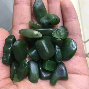 หินหยกสีเขียวเฮตินหินบำบัดคริสตัลแบบธรรมชาติ