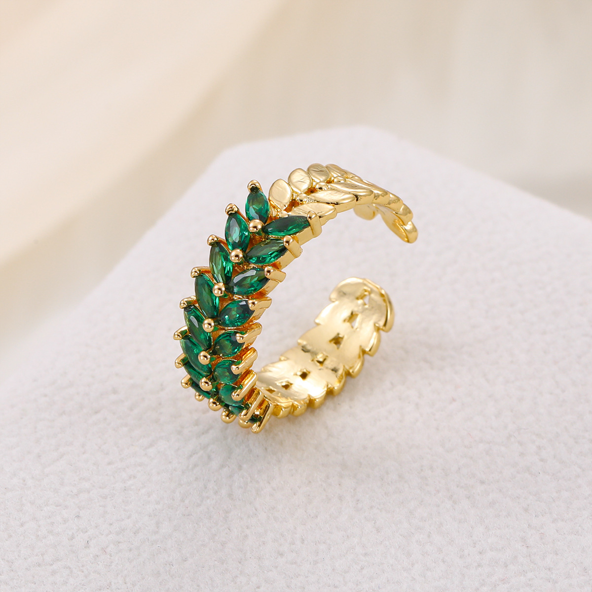 Gold/Emerald