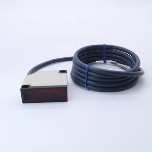 E3JK-DS30M1 DS50M1 DS100M1 Square photoelectric switch <strong>sensor</strong> 5-wire NC NO diffuse reflection <strong>detects</strong> transparent/opaque <strong>objects</strong> - Product Image 1