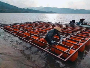 Flotador de ensuciamiento de tuberías de HDPE y sistema de descarga de bombeo de arena personalizado para aplicaciones de boya de advertencia de dragado - Product Image 4