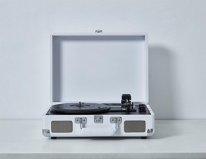 Classic Premium Leather Suitcase Vinyl Player with <strong>Bluetooth</strong> and Audio <strong>Input</strong> and <strong>Output</strong> - Product Image 5