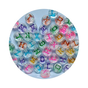 2024新款500g/袋迷你尺寸扁平清洁圆形糖果颜色首字母亚克力名称珠宝制作字母珠子