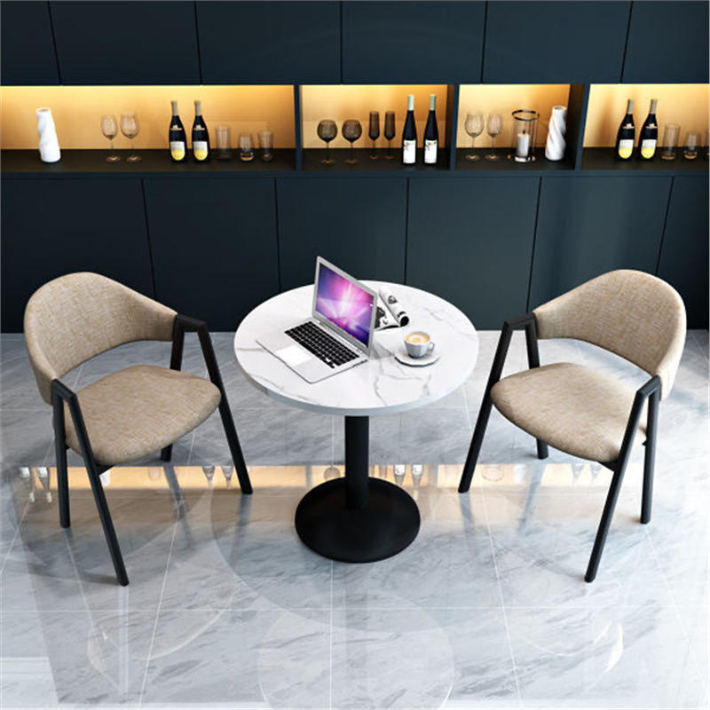 Table ronde kaki 60cm avec 2 chaises en tissu