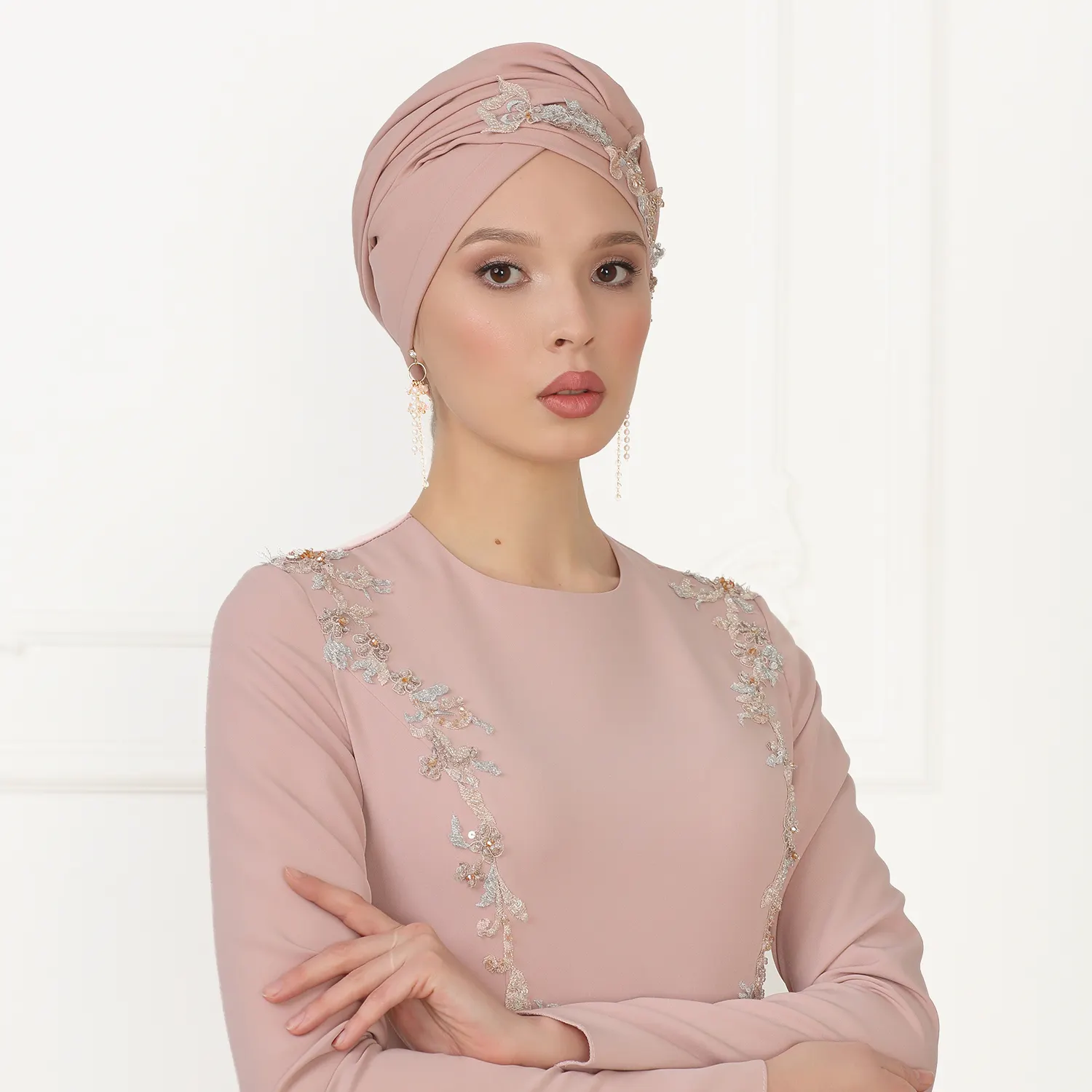 Nikah 국가 이슬람 천 겸손한 웨딩 드레스에 대한 독점 이슬람 긴 핑크 신부 드레스