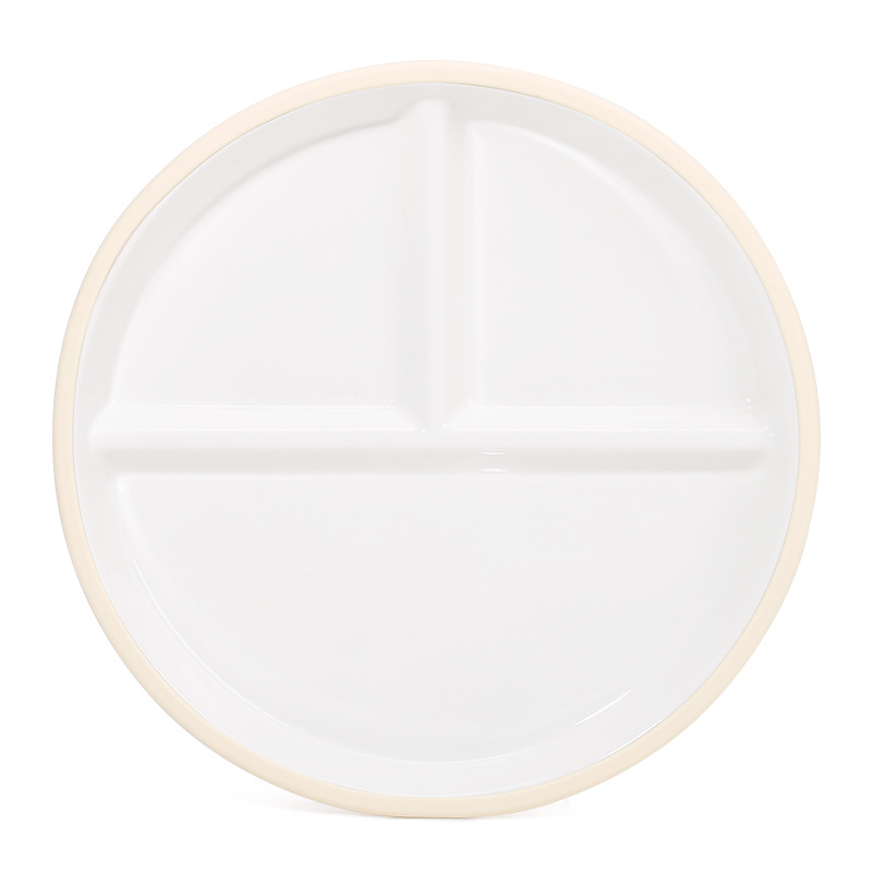 assiette en céramique blanc laiteux