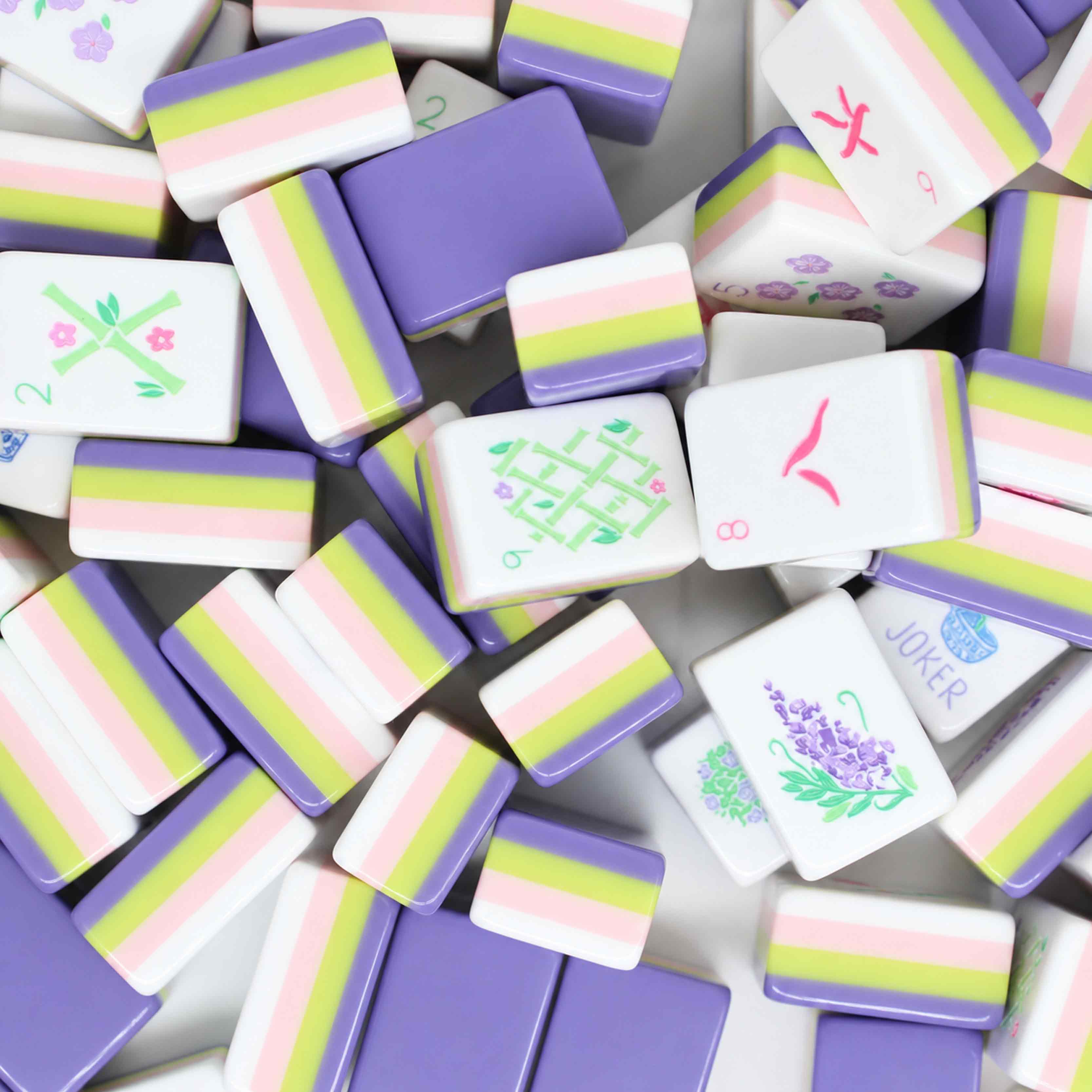 Fichas de mahjong de color violeta claro