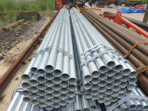 Welded Scaffolding <strong>Pipes</strong> BS1139 1.5'' <strong>4mm</strong> ERW Galvanized Steel <strong>Pipe</strong> for Scaffolding