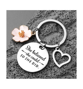 Cô Ấy tin rằng cô ấy có thể vì vậy cô ấy đã làm Móc khóa quà Tặng truyền cảm hứng cho con gái Con Trai từ cha mẹ - Product Image 3