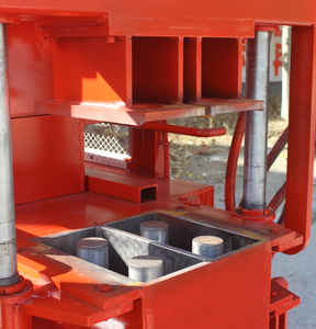 Máquina de ladrillos hidráulica completamente automática WT 2-10, máquina de fabricación de bloques de ladrillo entrelazado a presión de suelo de arcilla, línea de producción - Product Image 3