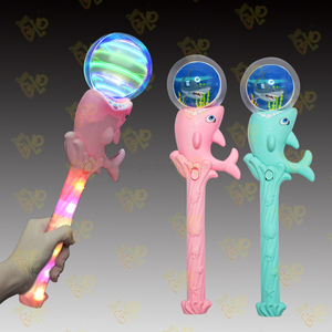 Ánh sáng lên ma thuật <span class=keywords><strong>spinner</strong></span> Wand cho trẻ em 6 đèn <span class=keywords><strong>LED</strong></span> phát sáng trong bóng tối <span class=keywords><strong>LED</strong></span> bóng quay cá mập ánh sáng Wand cho sự kiện bên quà tặng sinh nhật - Product Image 1