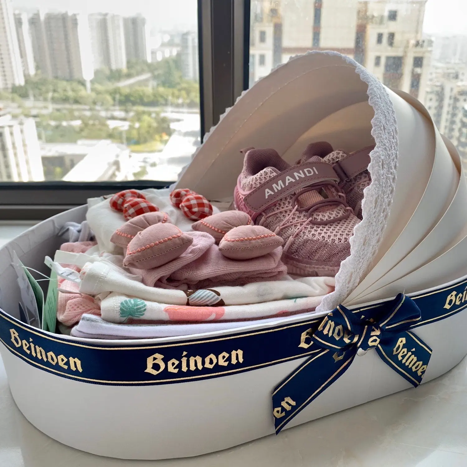 Bé Bassinet Hộp Bé Đáng Yêu Tinh Tế Sinh Nhật Sơ Sinh Hộp Quà Tặng Sơ Sinh Hộp Hoa